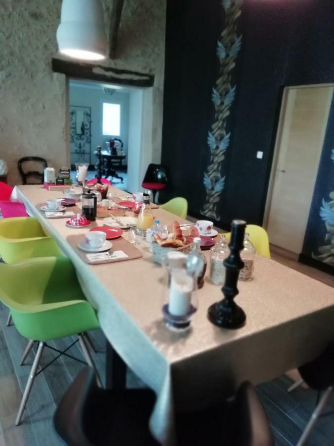 Pujols  小吉伦特，套间旅馆酒店 外观 照片